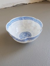 Eierschalen-Porzellan extrem